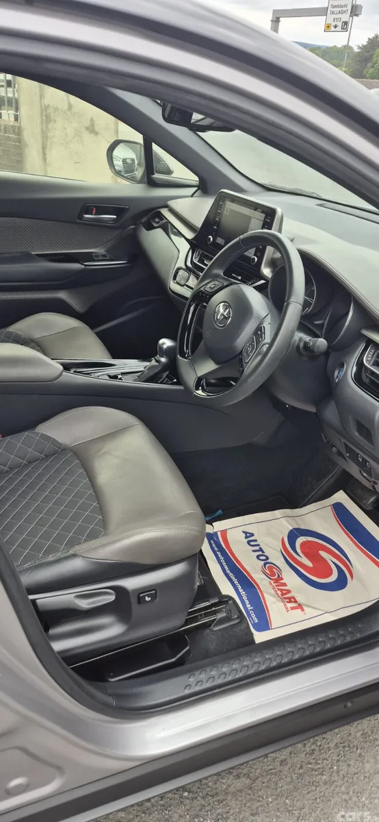 Toyota C-HR SUV, Petrol Hybrid, 2020, Grey