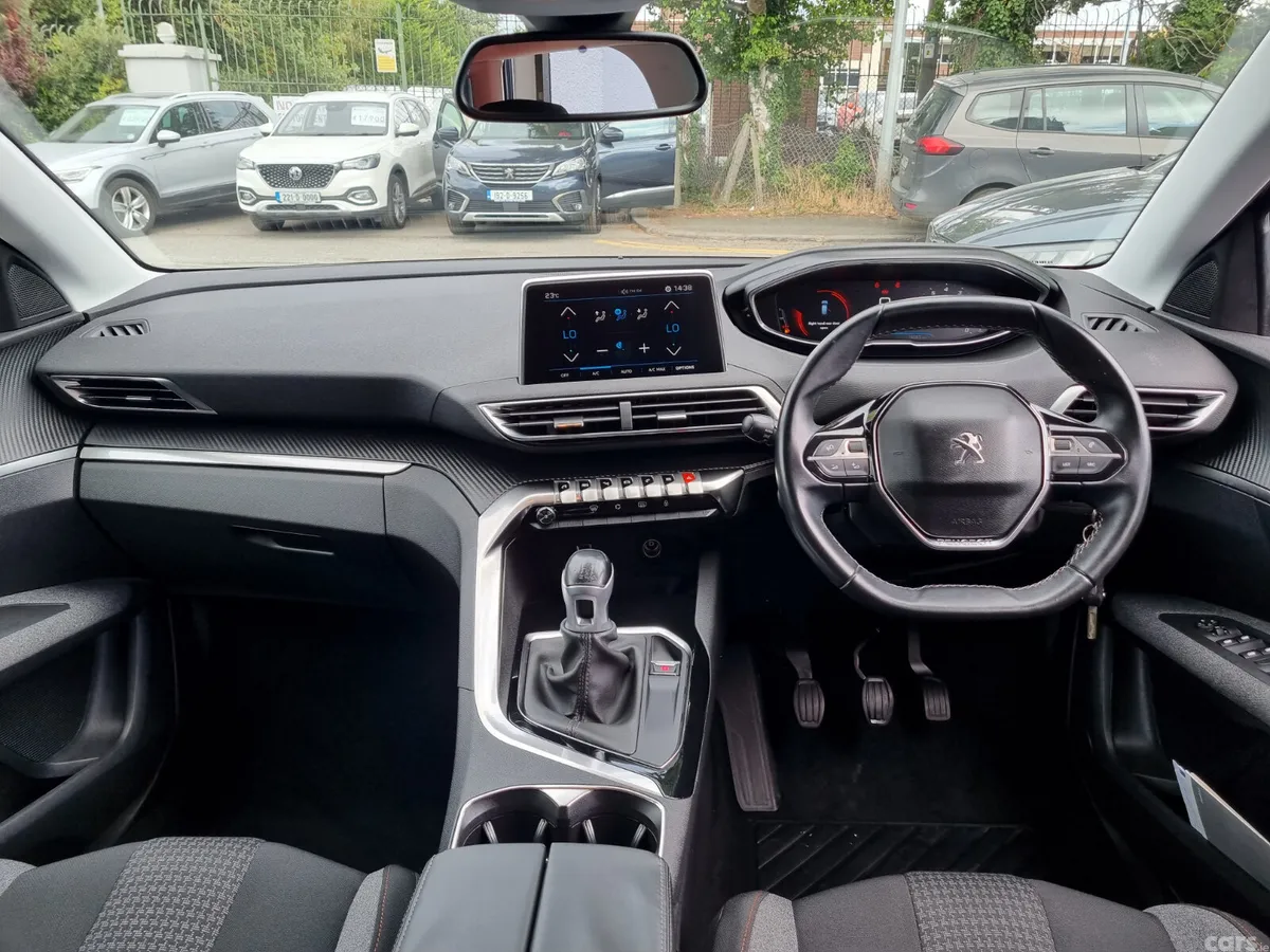 Peugeot 3008 SUV, Petrol, 2017, Black