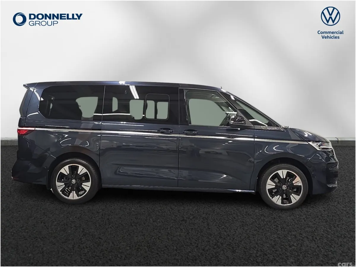 Volkswagen Multivan Estate, Petrol, 2025, Blue
