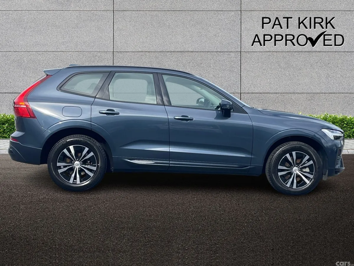 Volvo XC60 Estate, Petrol Hybrid, 2023, Blue
