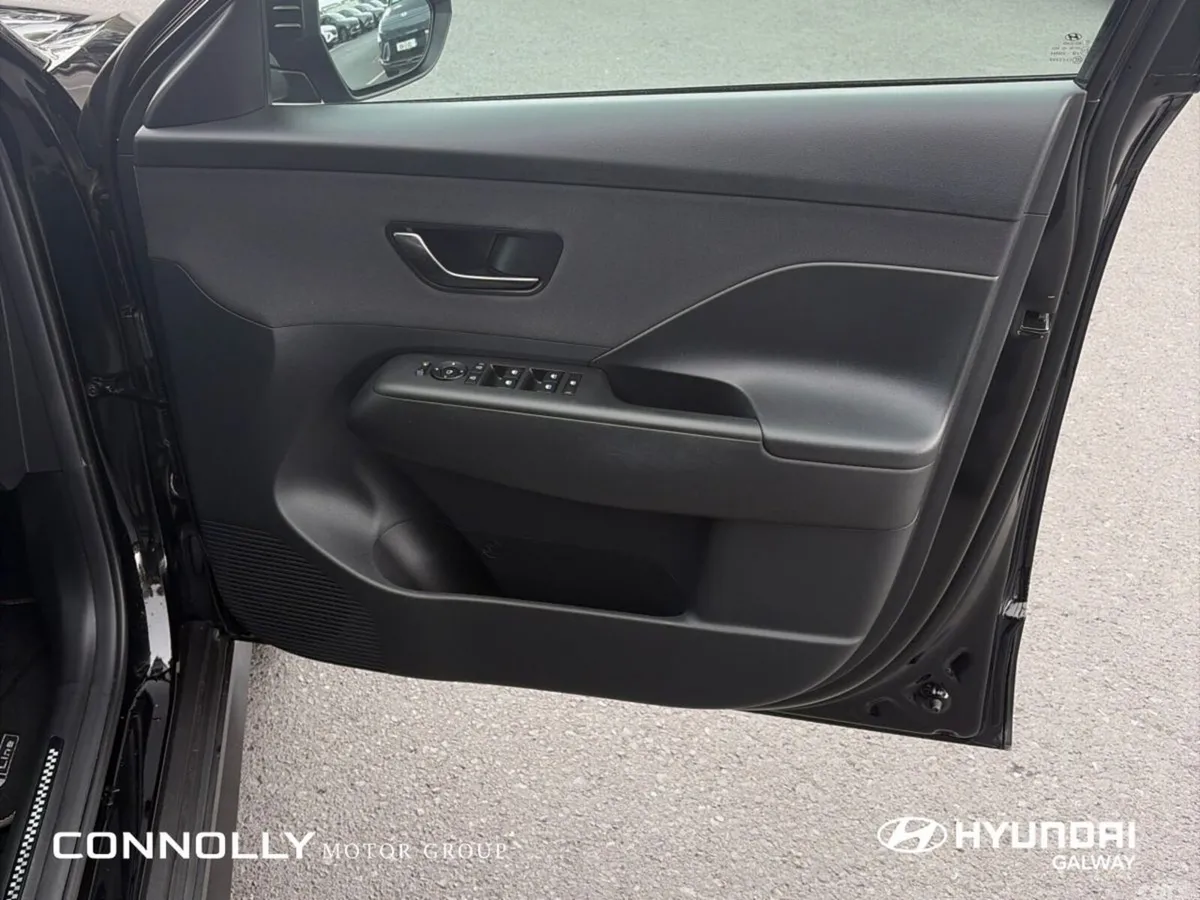 Hyundai KONA MPV, Petrol, 2024, Black