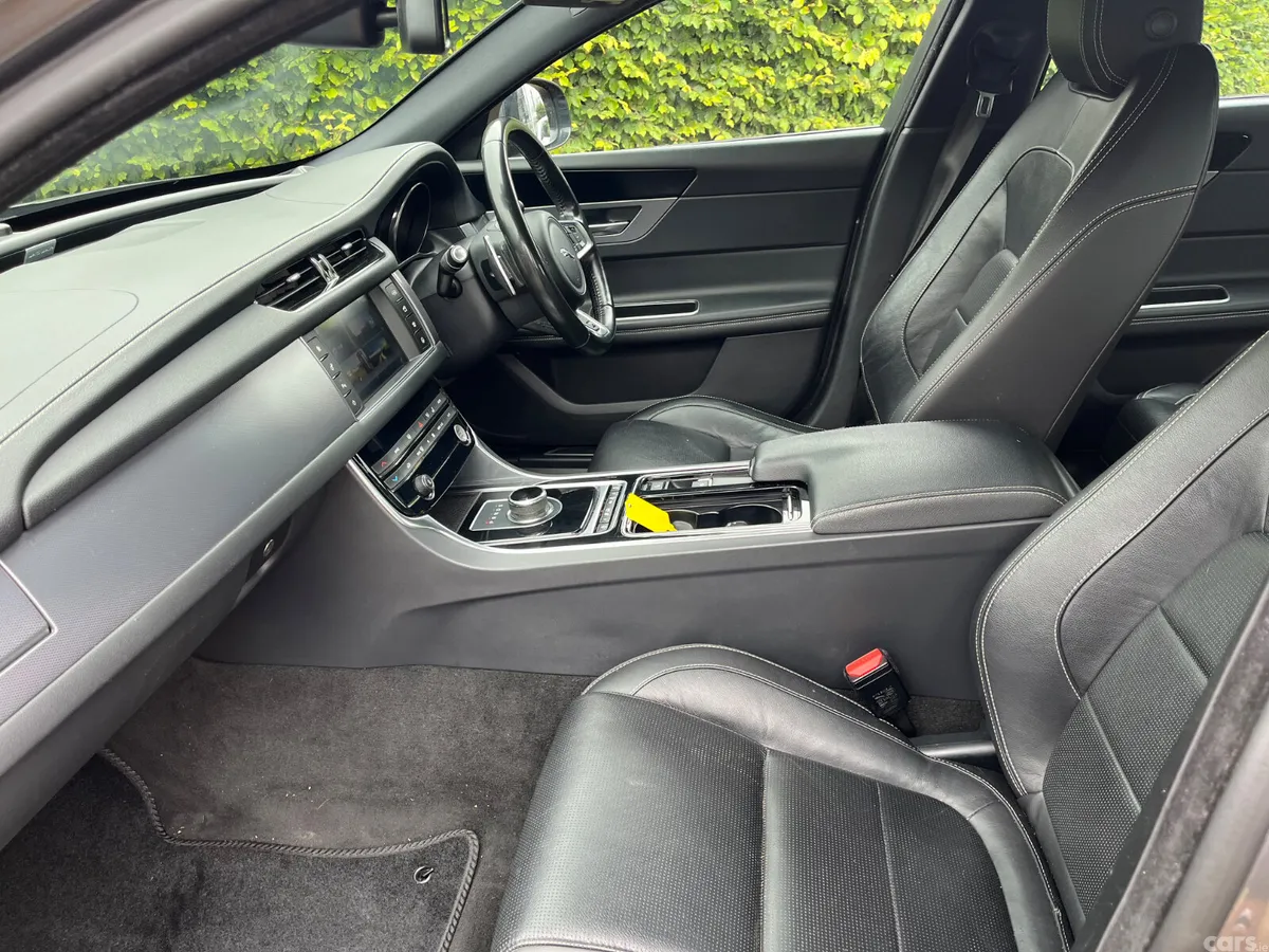 Jaguar XF Saloon, Diesel, 2018, Grey
