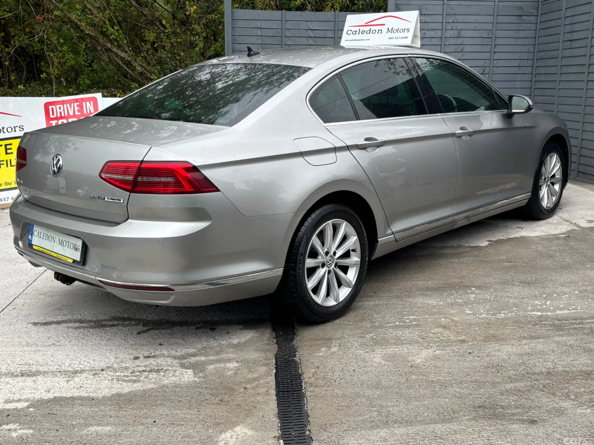 Volkswagen Passat Saloon, Diesel, 2016, Silver