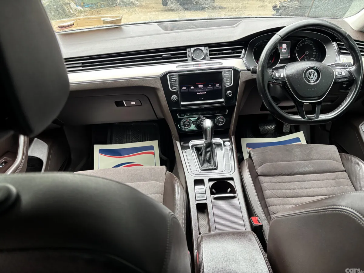 Volkswagen Passat Saloon, Diesel, 2016, Silver