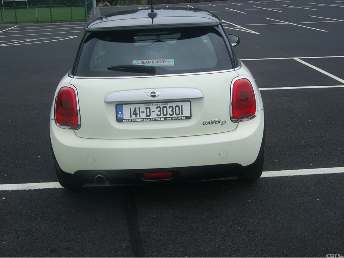 Mini Cooper Hatchback, Diesel, 2014, White