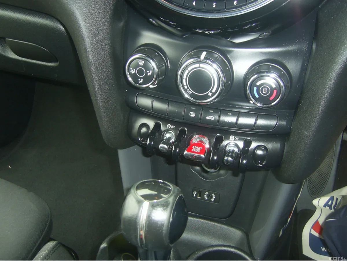 Mini Cooper Hatchback, Diesel, 2014, White