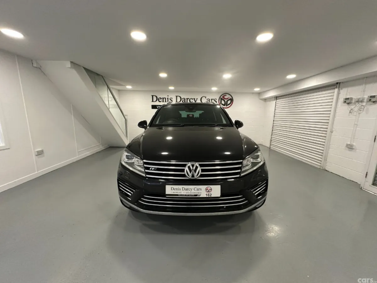 Volkswagen Touareg SUV, Diesel, 2016, Black