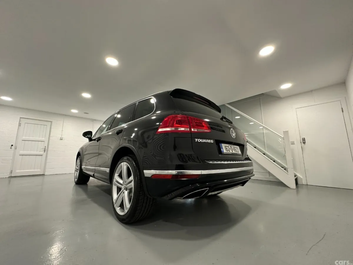 Volkswagen Touareg SUV, Diesel, 2016, Black