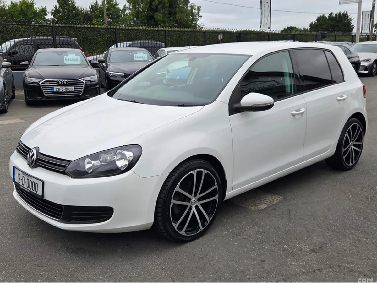 Volkswagen Golf Hatchback, Petrol, 2012, White