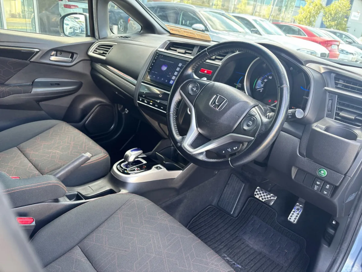 Honda Fit Hatchback, Petrol Hybrid, 2017, Blue