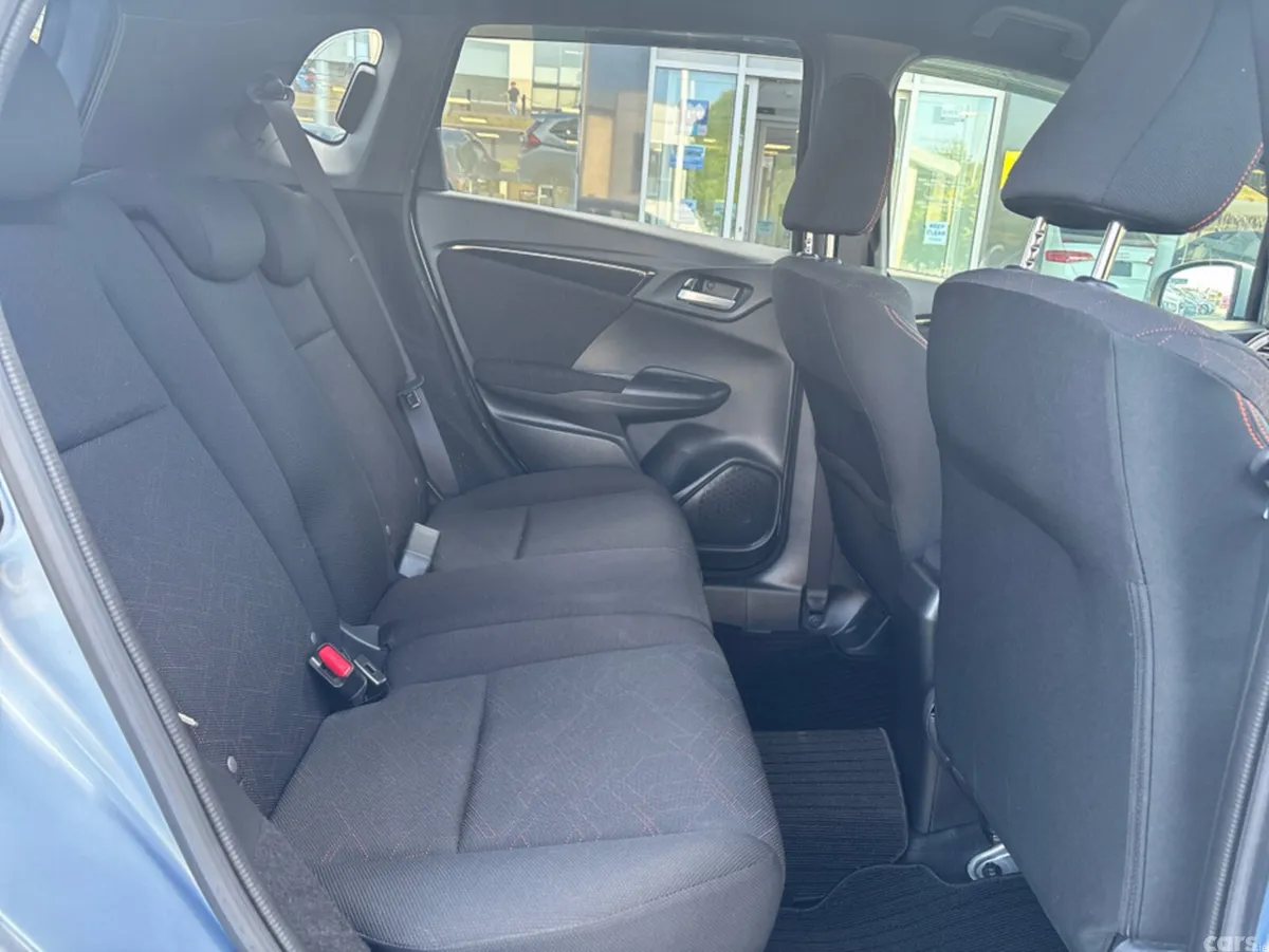 Honda Fit Hatchback, Petrol Hybrid, 2017, Blue