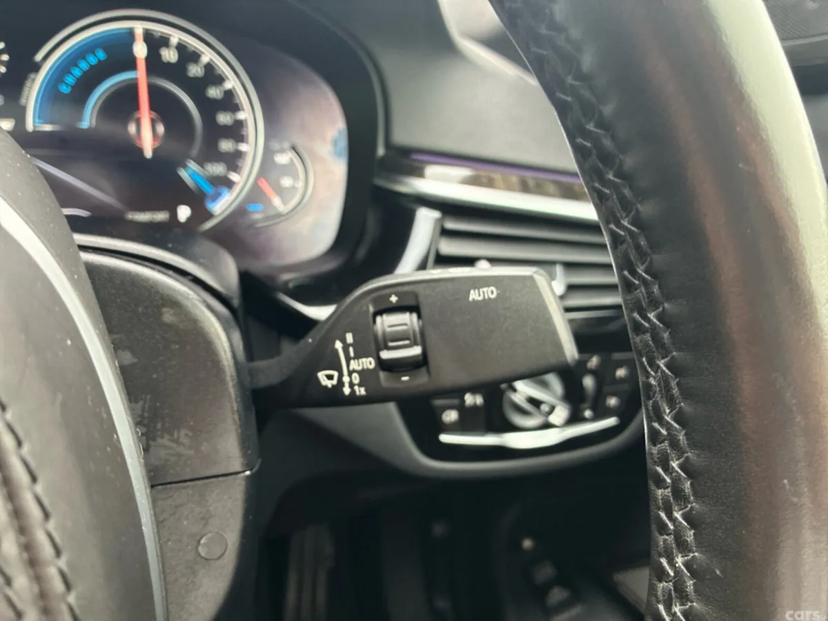 BMW 5-Series Saloon, Petrol Plug-in Hybrid, 2017, Grey