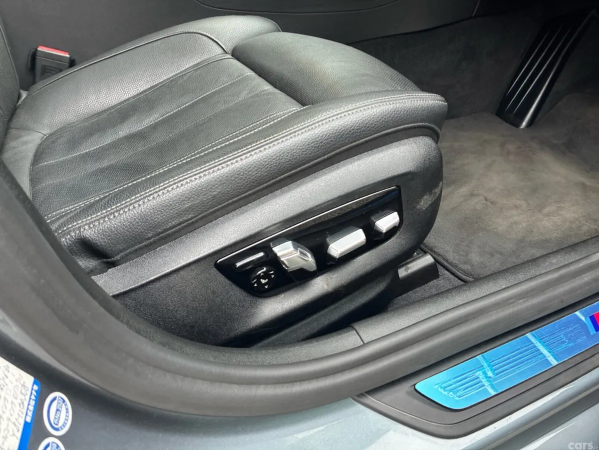 BMW 5-Series Saloon, Petrol Plug-in Hybrid, 2017, Grey