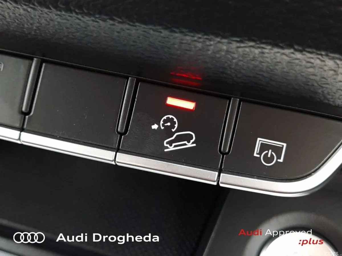 Audi Q5 SUV, Diesel, 2023, Blue
