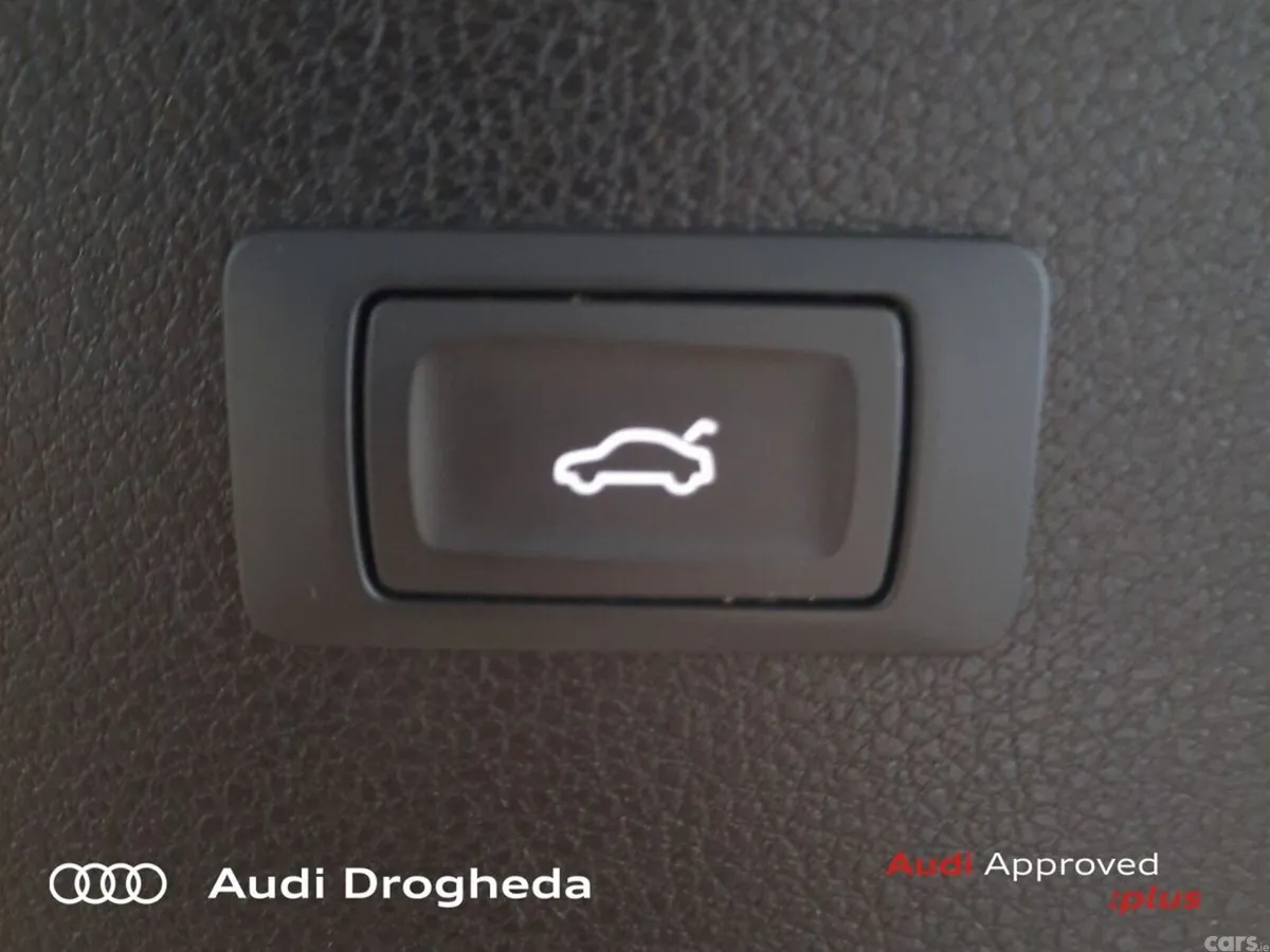 Audi Q5 SUV, Diesel, 2023, Blue