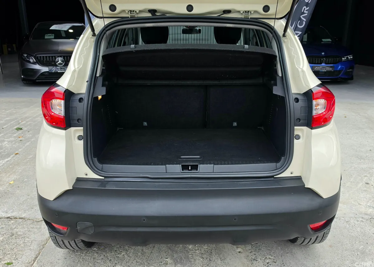 Renault Captur Hatchback, Diesel, 2017, White