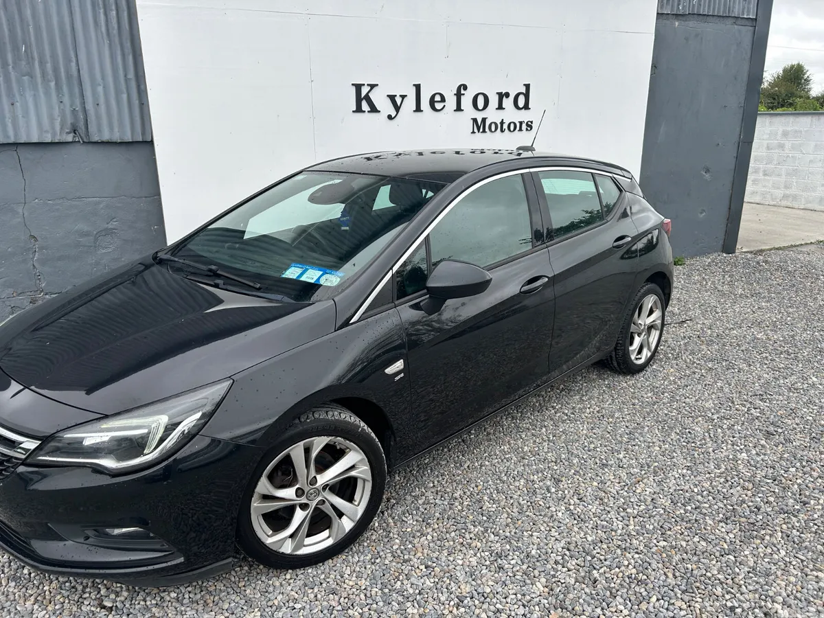 Vauxhall Astra Hatchback, Diesel, 2016, Black