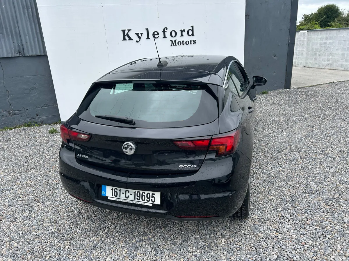 Vauxhall Astra Hatchback, Diesel, 2016, Black