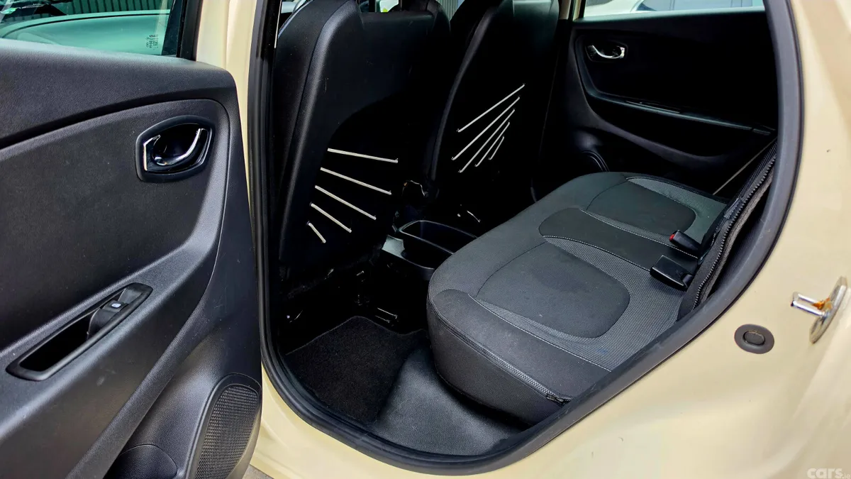Renault Captur Hatchback, Diesel, 2017, White