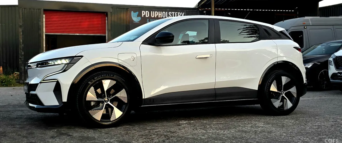 Renault Megane E-Tech Hatchback, Electric, 2023, White