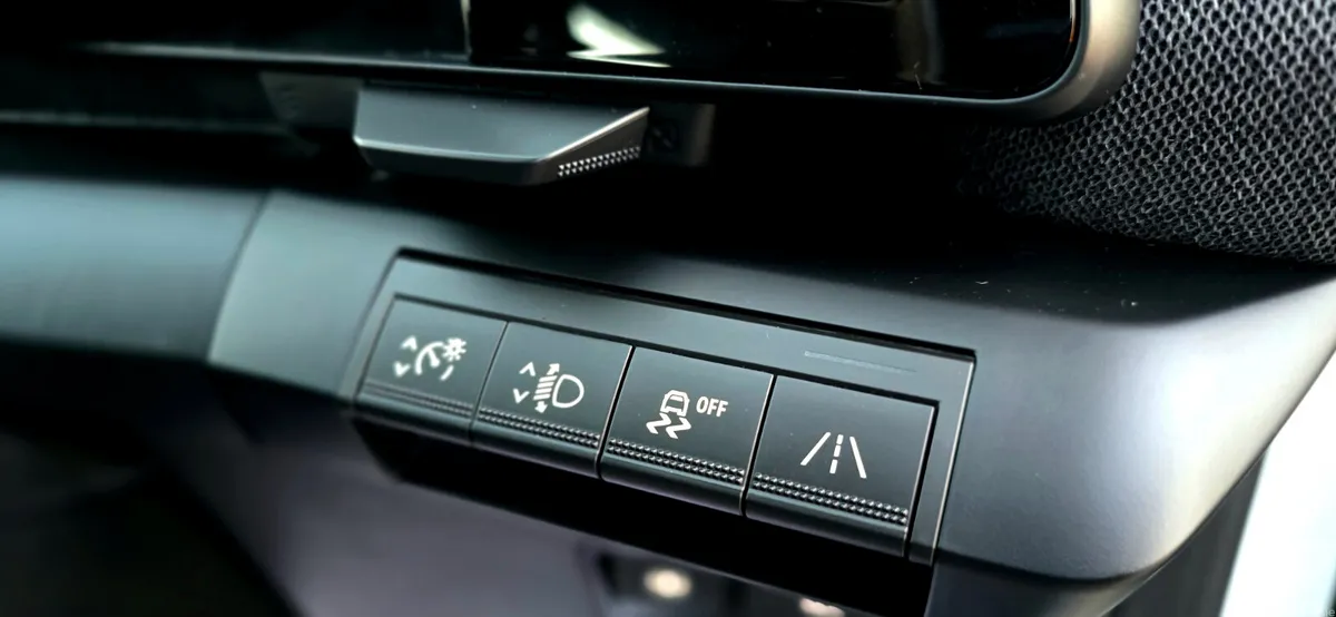 Renault Megane E-Tech Hatchback, Electric, 2023, White