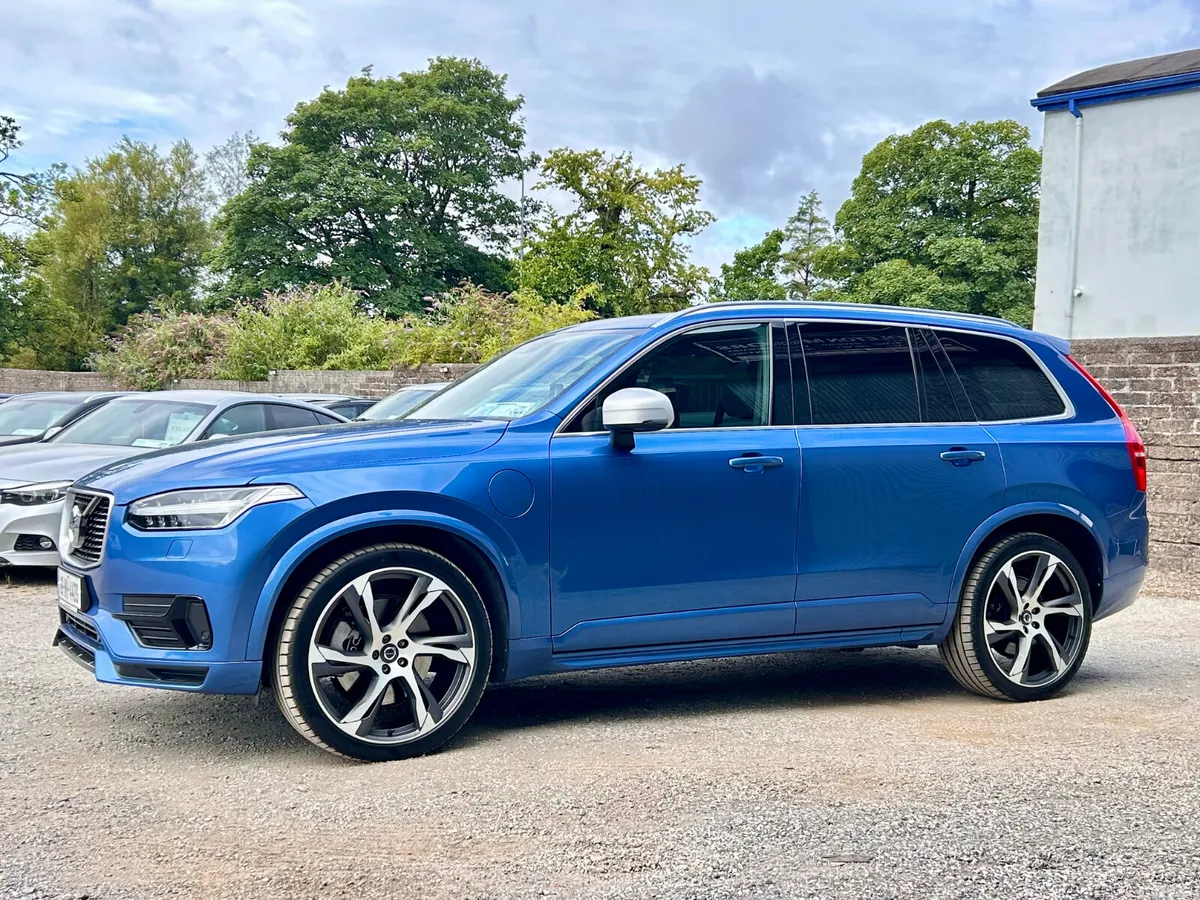 Volvo XC90 SUV, Petrol Plug-in Hybrid, 2018, Blue