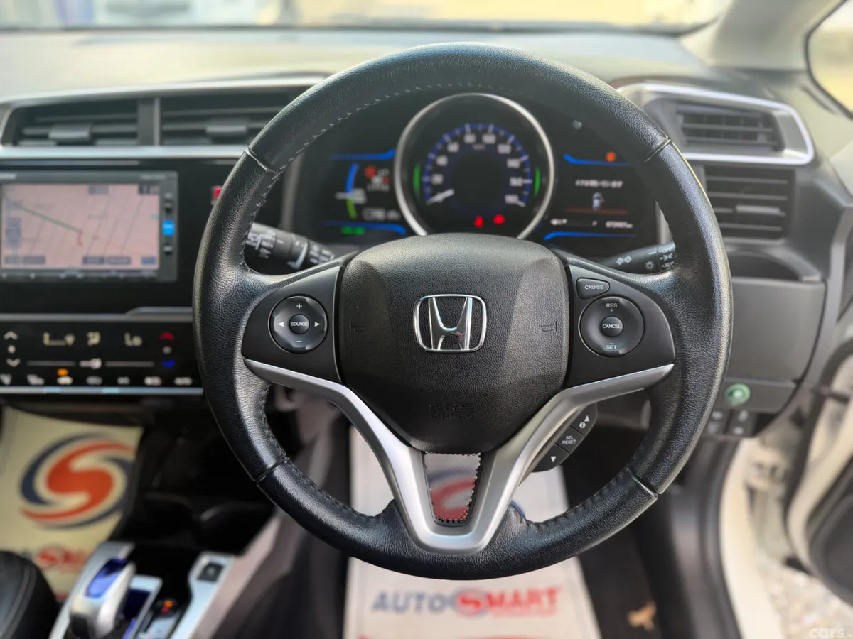 Honda Fit Hatchback, Petrol Hybrid, 2017, White