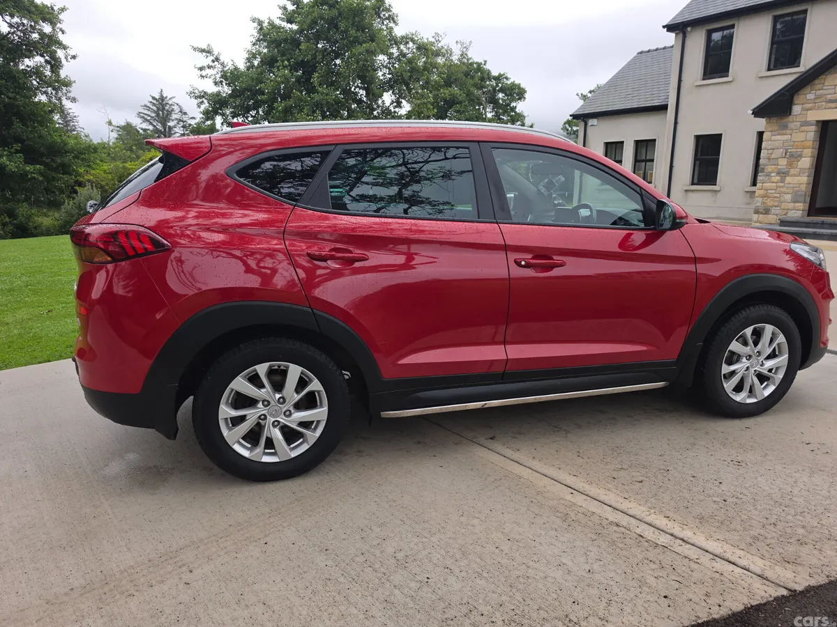Hyundai Tucson SUV, Diesel, 2019, Red