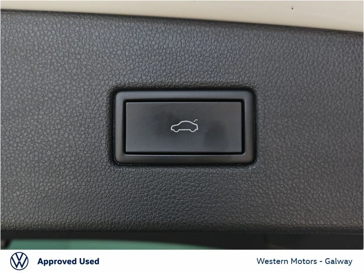 Volkswagen Tiguan SUV, Diesel, 2023, White