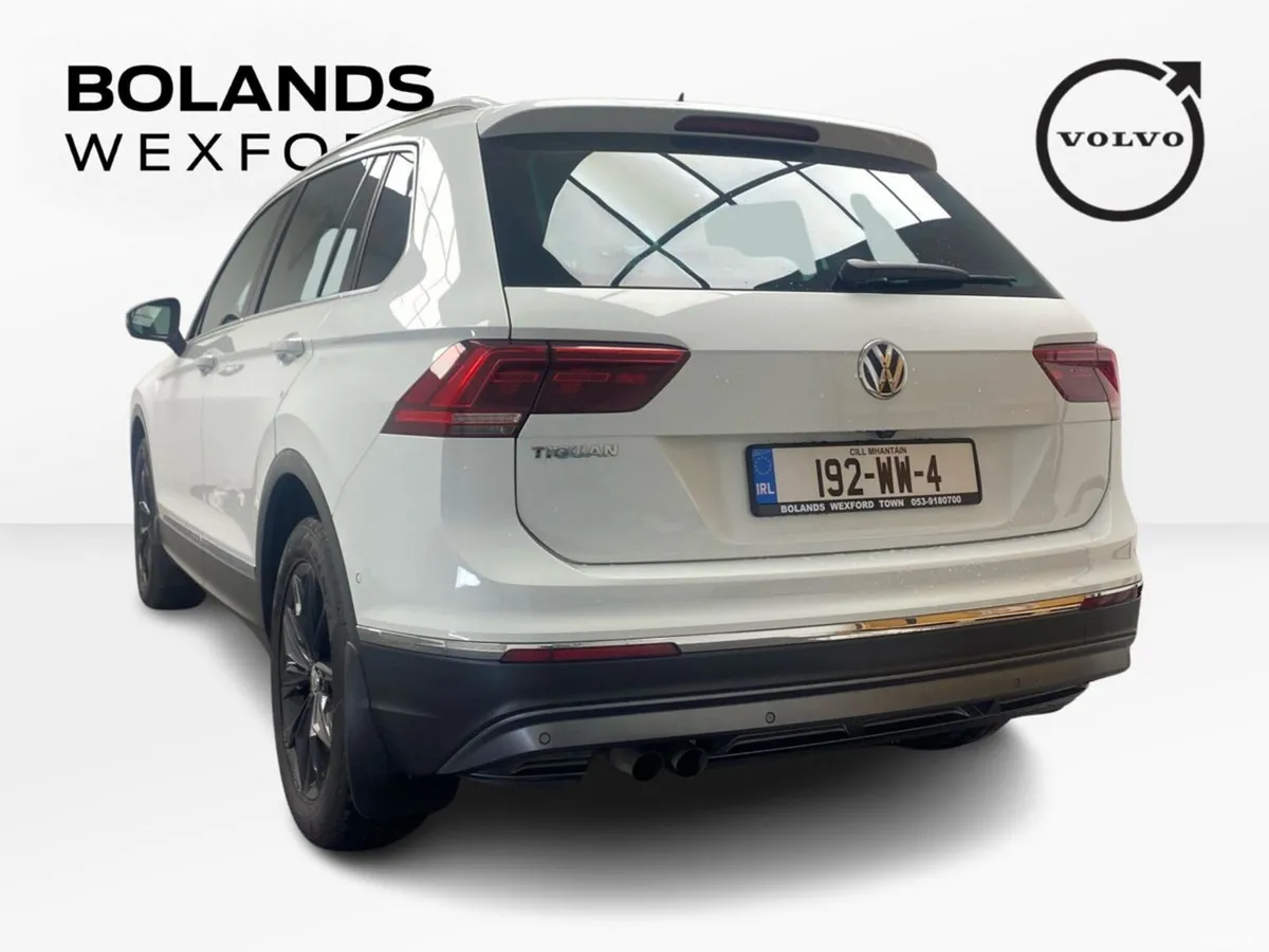 Volkswagen Tiguan SUV, Petrol, 2019, White