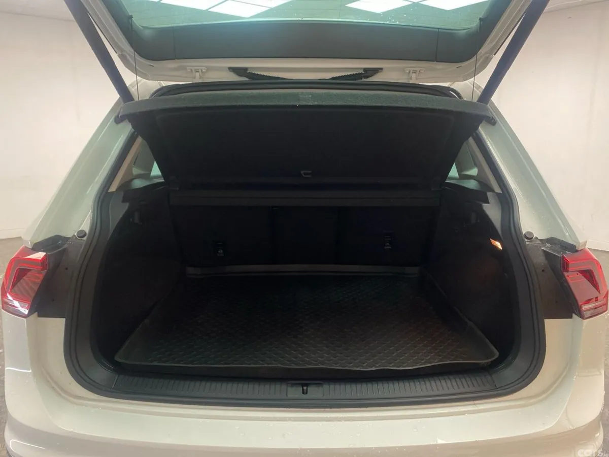 Volkswagen Tiguan SUV, Petrol, 2019, White