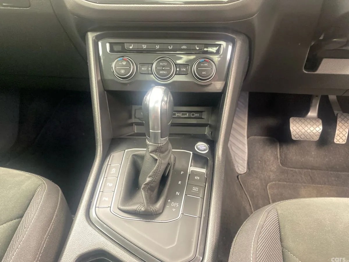 Volkswagen Tiguan SUV, Petrol, 2019, White