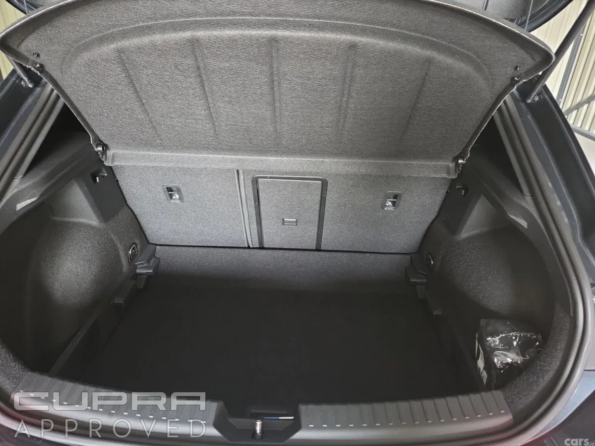 Cupra Leon Estate, Diesel, 2025, Grey