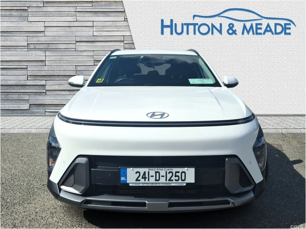 Hyundai KONA SUV, Petrol, 2024, White
