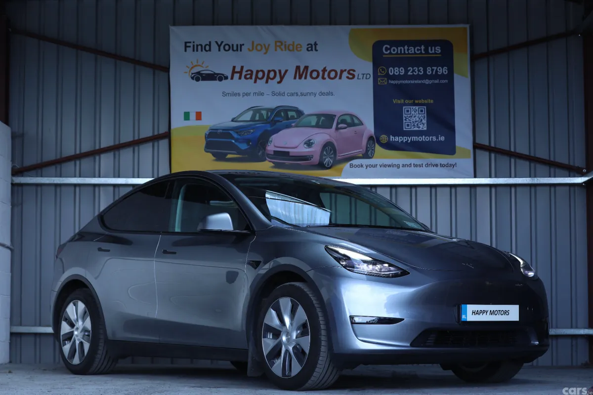 Tesla Model Y MPV, Electric, 2024, Grey