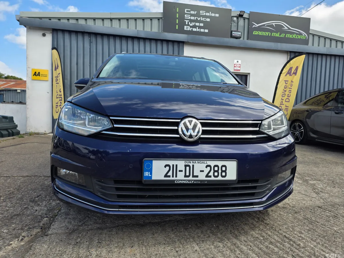 Volkswagen Touran MPV, Diesel, 2021, Blue