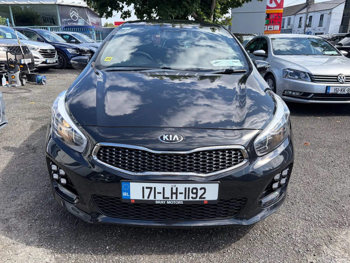Kia Ceed Hatchback, Petrol, 2017, Black
