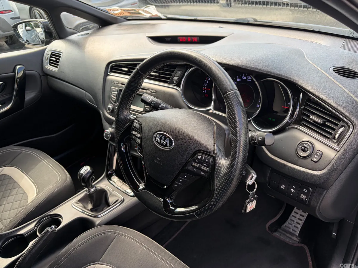 Kia Ceed Hatchback, Petrol, 2017, Black