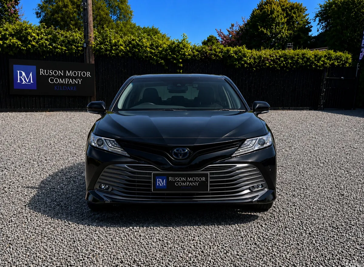 Toyota Camry Saloon, Petrol Hybrid, 2021, Black