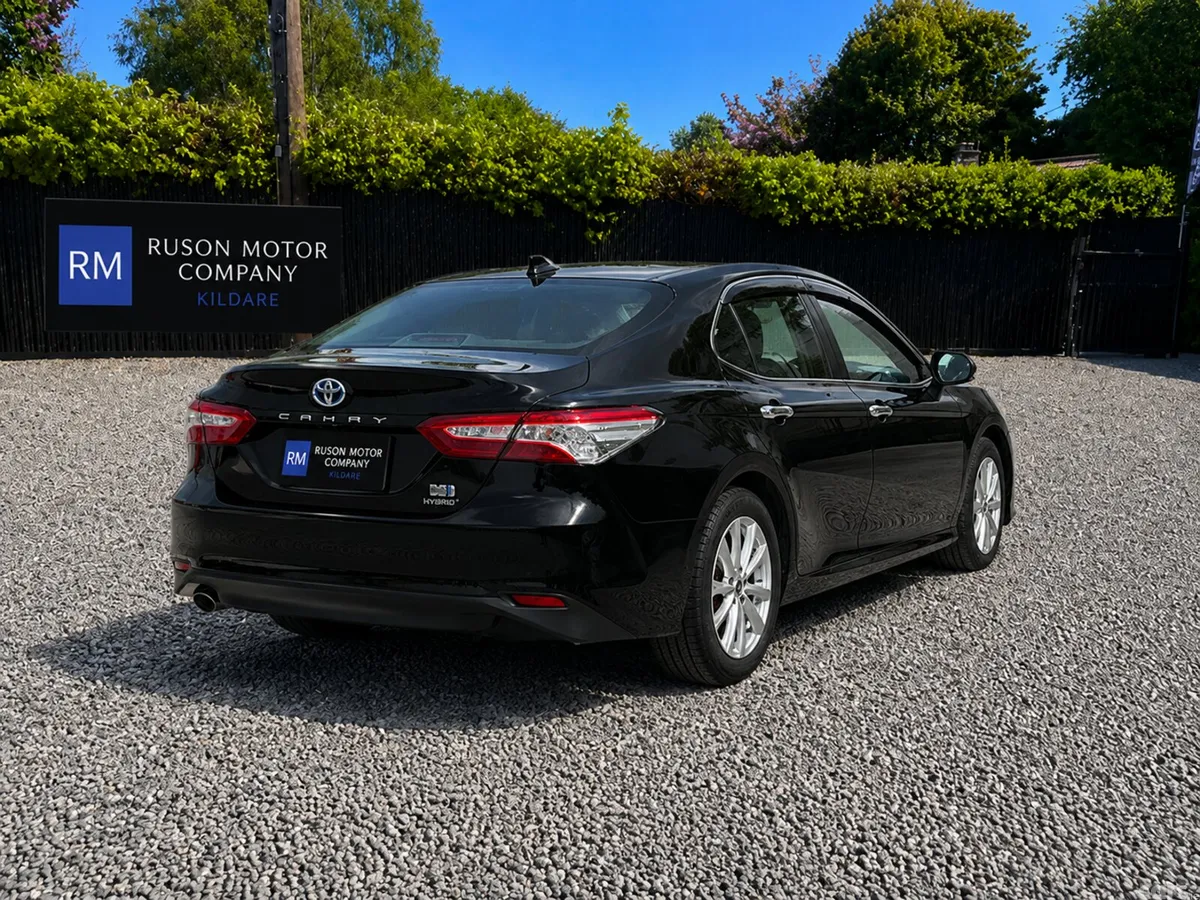 Toyota Camry Saloon, Petrol Hybrid, 2021, Black
