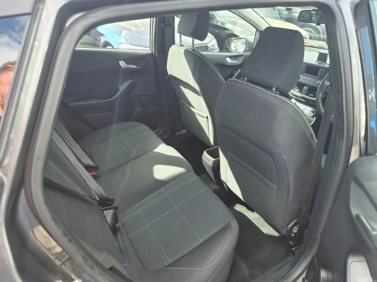 Ford Fiesta Hatchback, Petrol, 2018, Grey