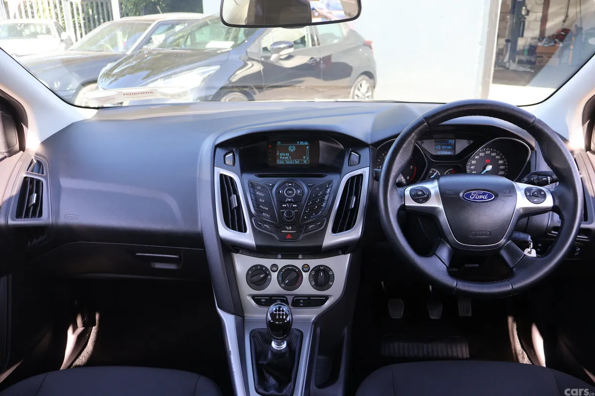 Ford Focus Saloon, Diesel, 2014, Brown