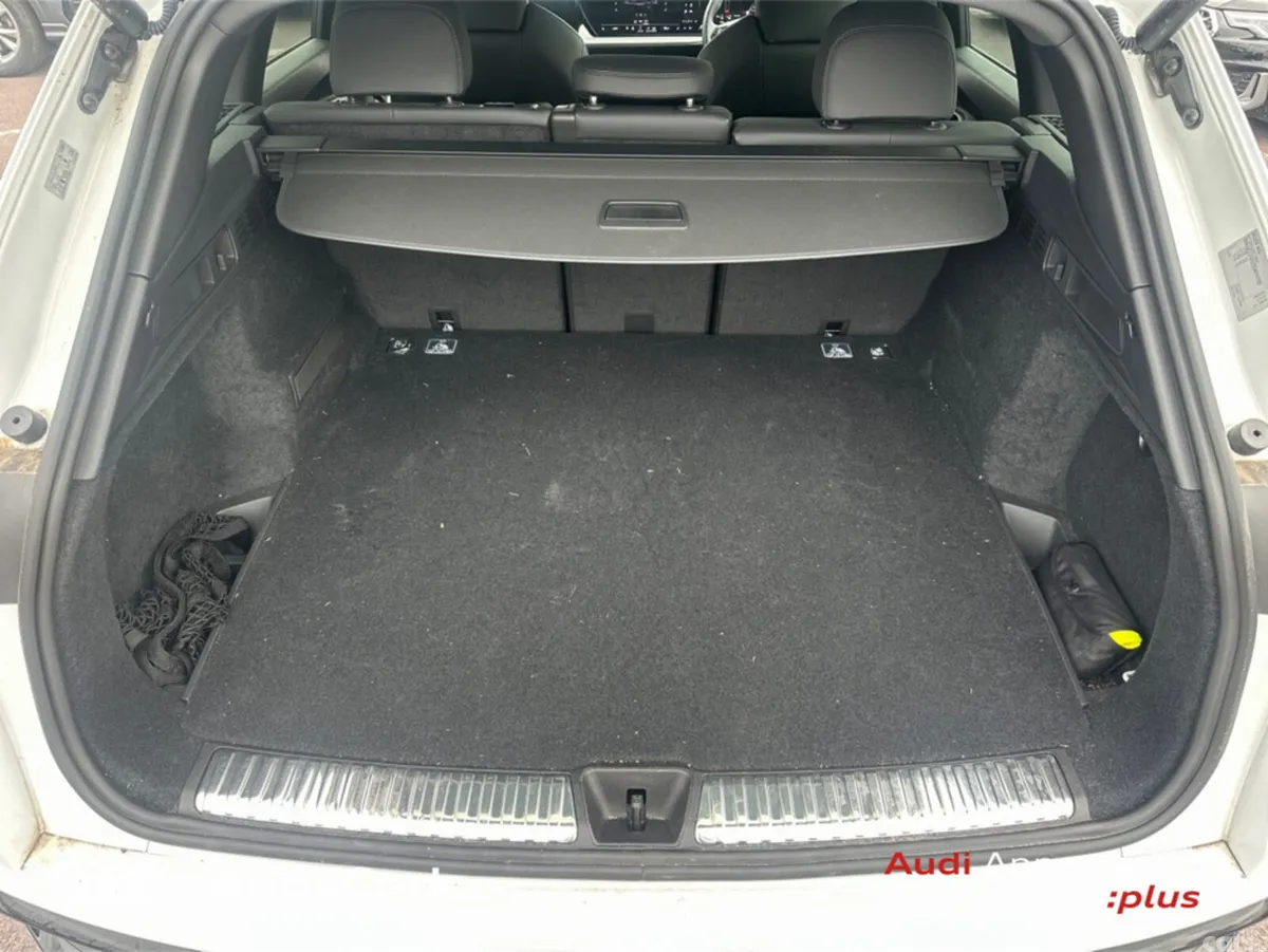 Audi Q5 SUV, Petrol Plug-in Hybrid, 2025, White