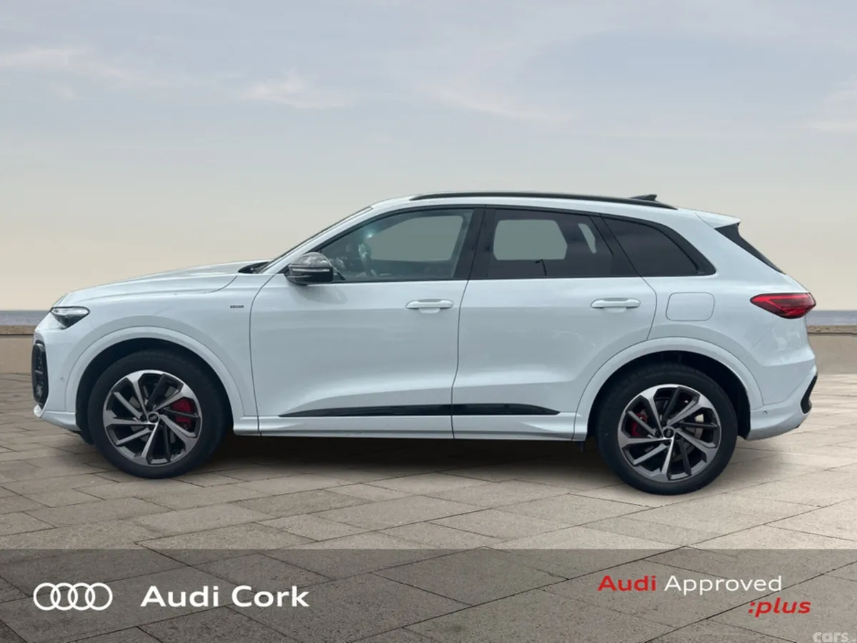 Audi Q5 SUV, Petrol Plug-in Hybrid, 2025, White