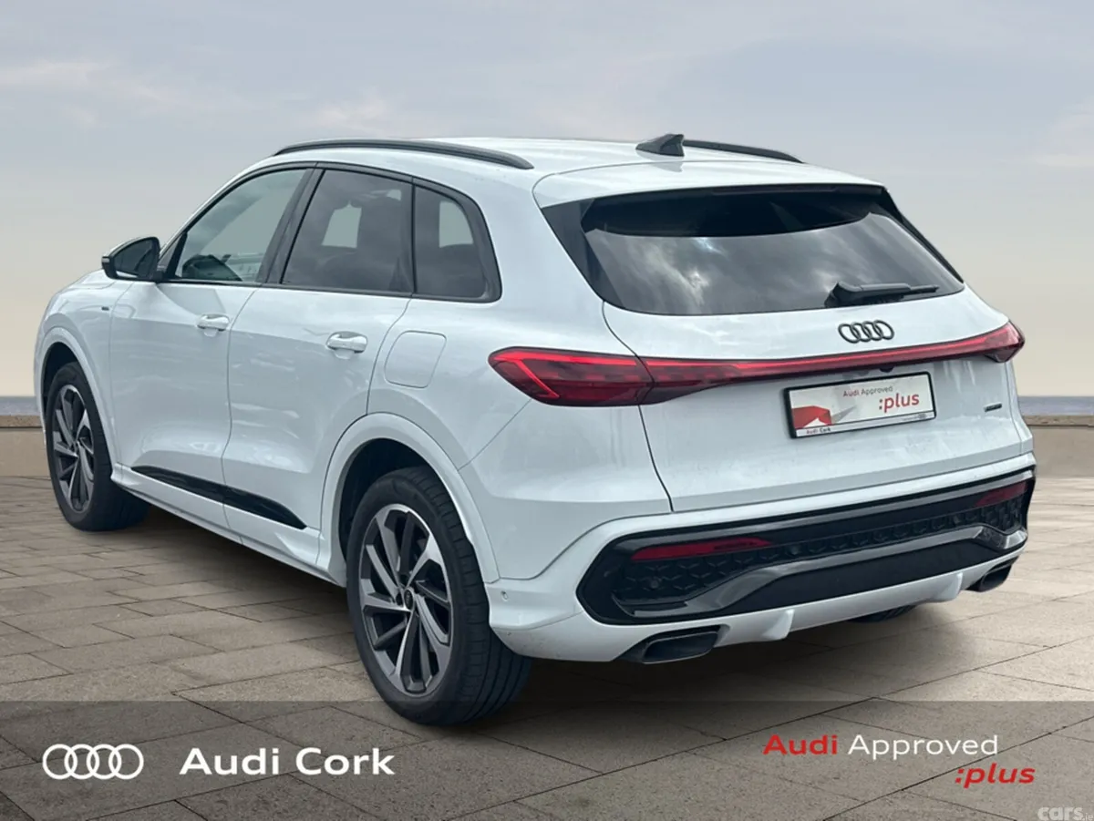 Audi Q5 SUV, Petrol Plug-in Hybrid, 2025, White
