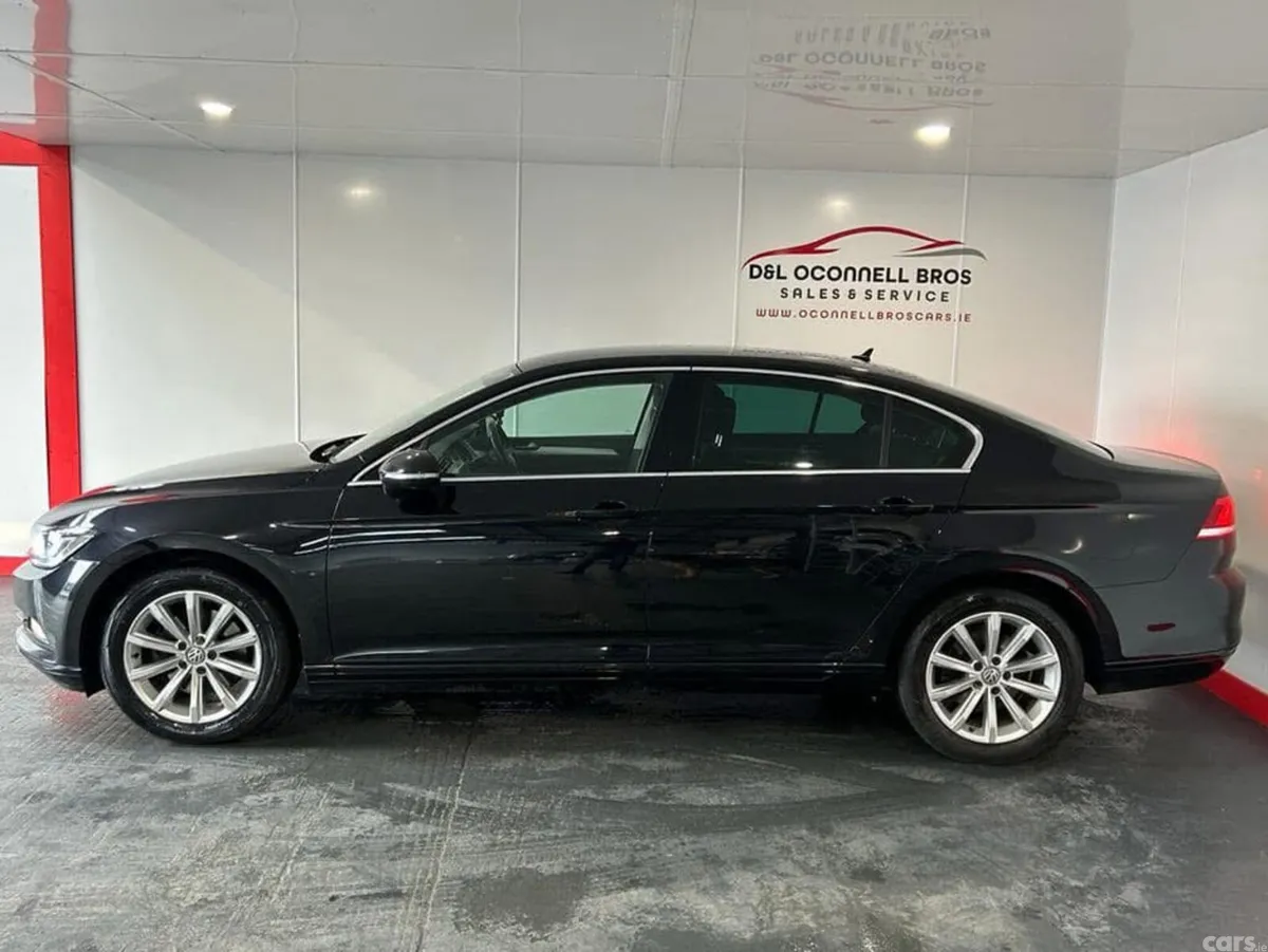 Volkswagen Passat Saloon, Diesel, 2018, Black