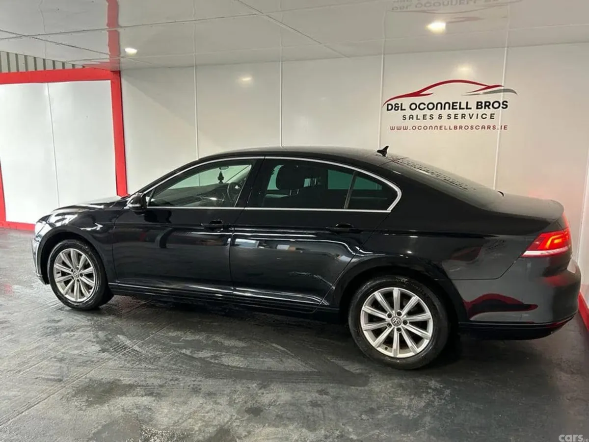 Volkswagen Passat Saloon, Diesel, 2018, Black