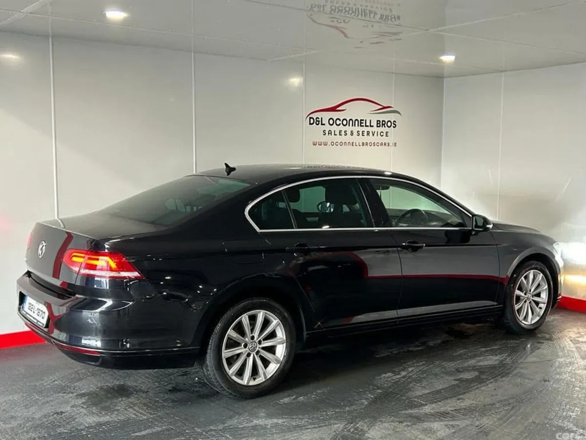 Volkswagen Passat Saloon, Diesel, 2018, Black