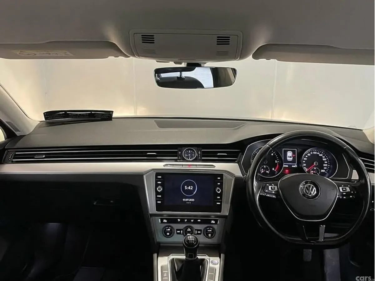 Volkswagen Passat Saloon, Diesel, 2018, Black