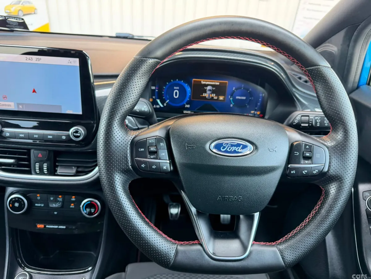 Ford Puma MPV, Diesel, 2021, Blue